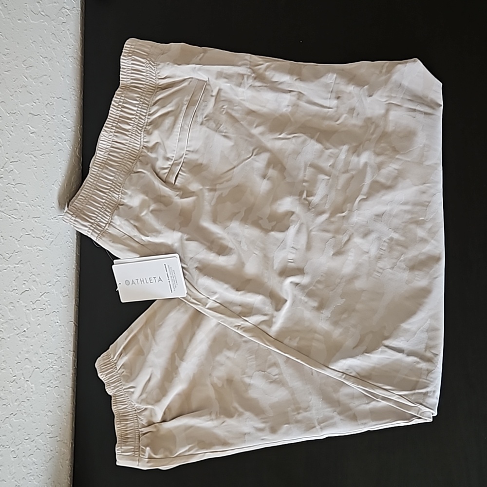 NWT Athleta Brooklyn Camo Joggers size 24 - Picture 2 of 13